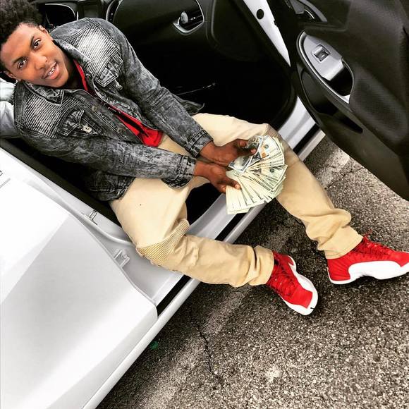 Meet your Posher, Twanoo - Picture 1 of 1